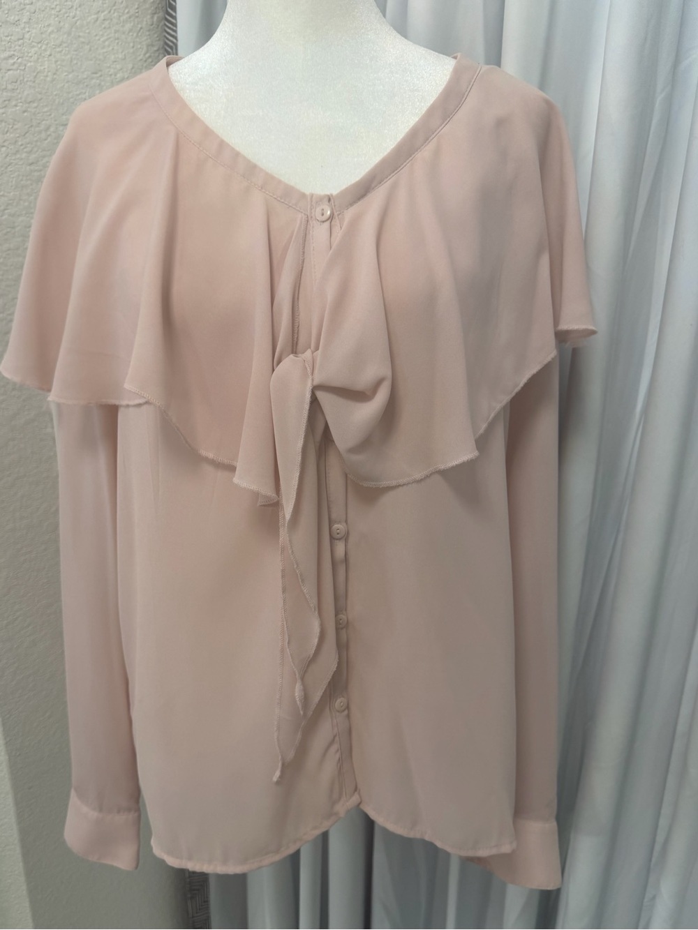 Catherine Catherine Malandrino Blouse NWT Size L Pink Ruffle Chiffon V-Neck